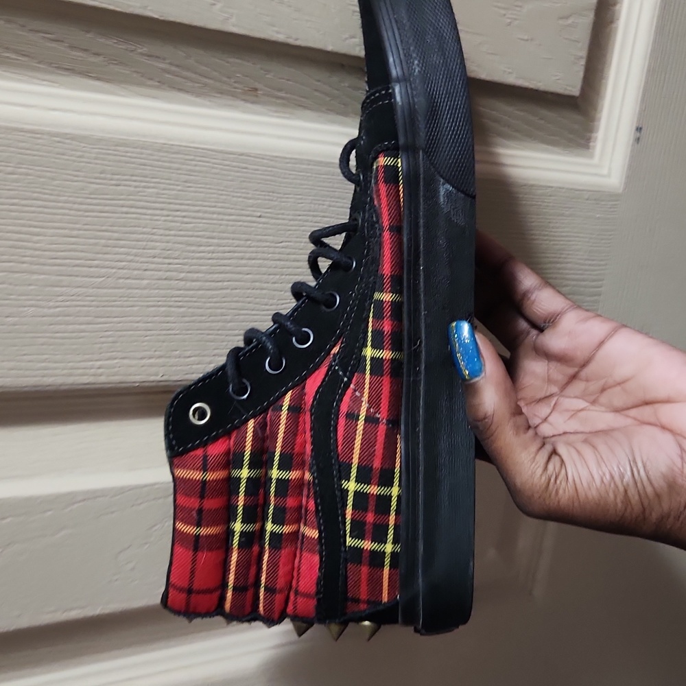 Vans - Picture 4 of 4